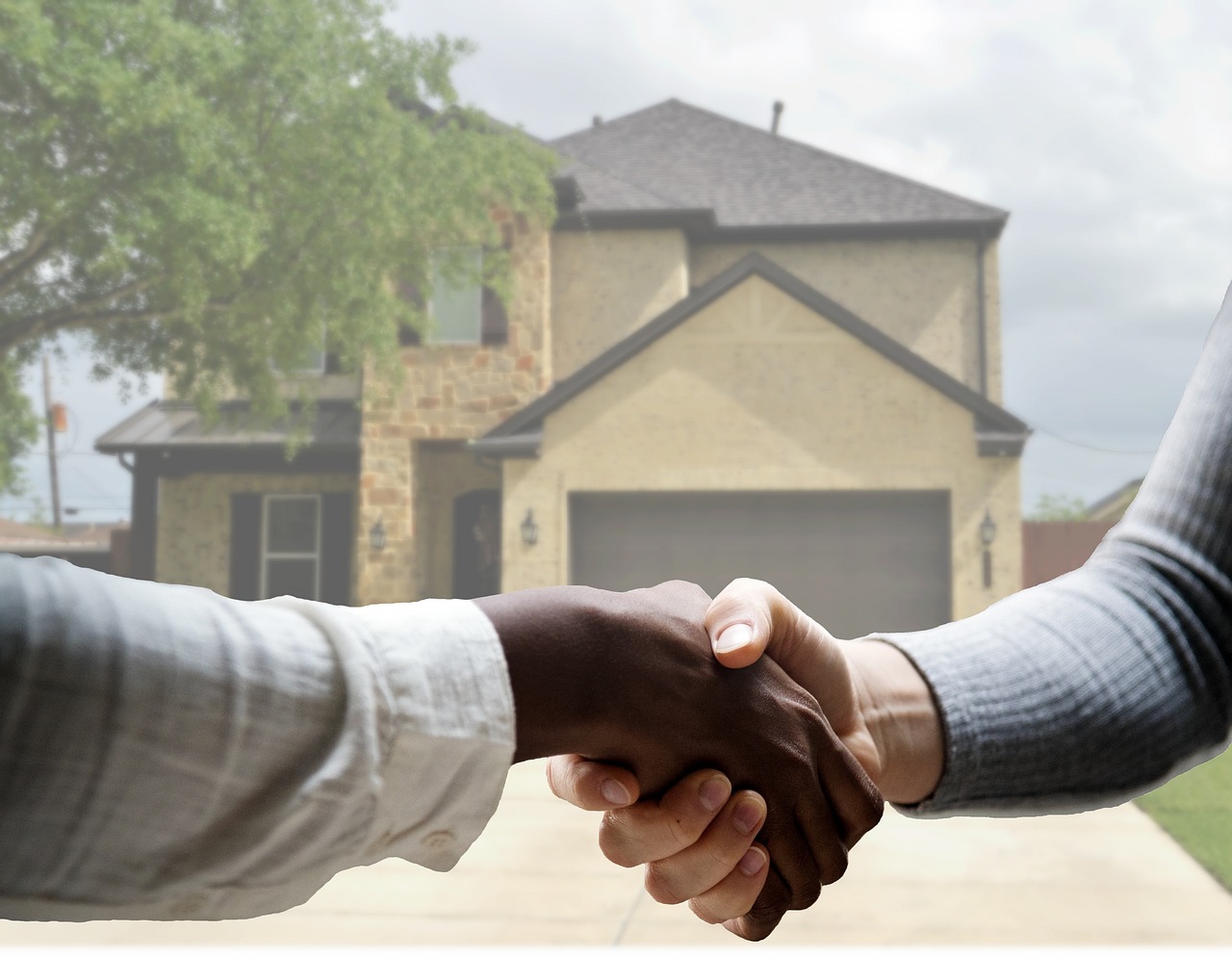 découvrez notre modèle de contrat de vente immobilière, clair et sécurisé, pour faciliter la transaction entre acheteurs et vendeurs en toute confiance.