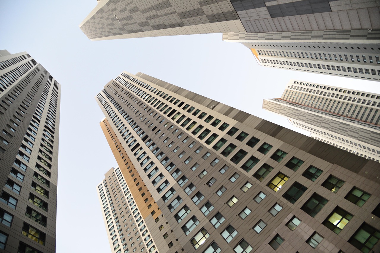 découvrez comment évaluer la valeur de votre propriété avec précision grâce à nos conseils d'experts en estimation immobilière. que vous soyez acheteur, vendeur ou investisseur, apprenez les méthodes clés pour déterminer la juste valeur de votre bien.